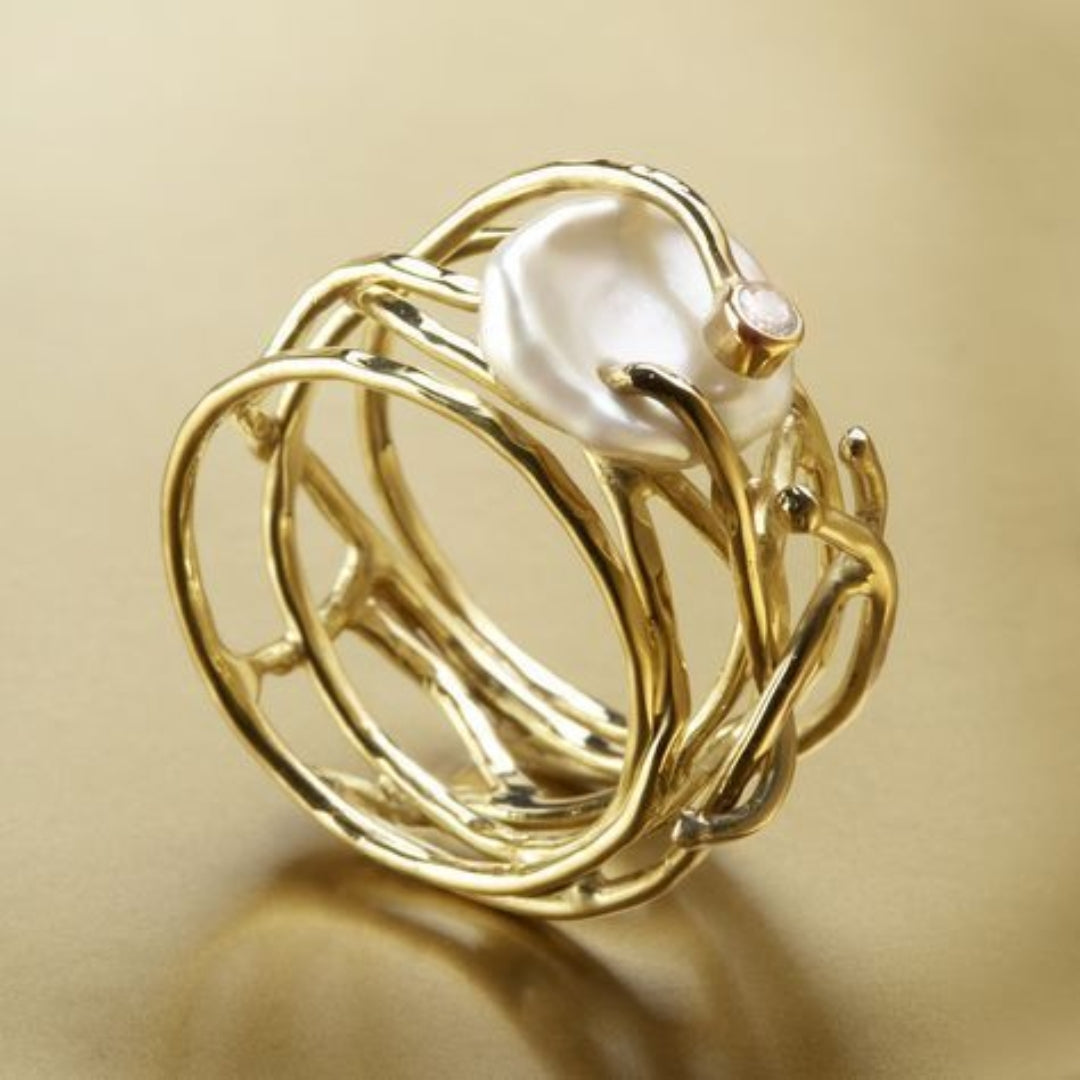 Korall – Skulptural Ring med Pärla & Guldton