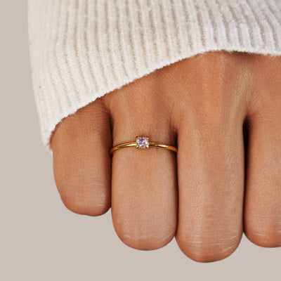 Color Pop – Tunn Ring med Färgad Sten (12 färger)